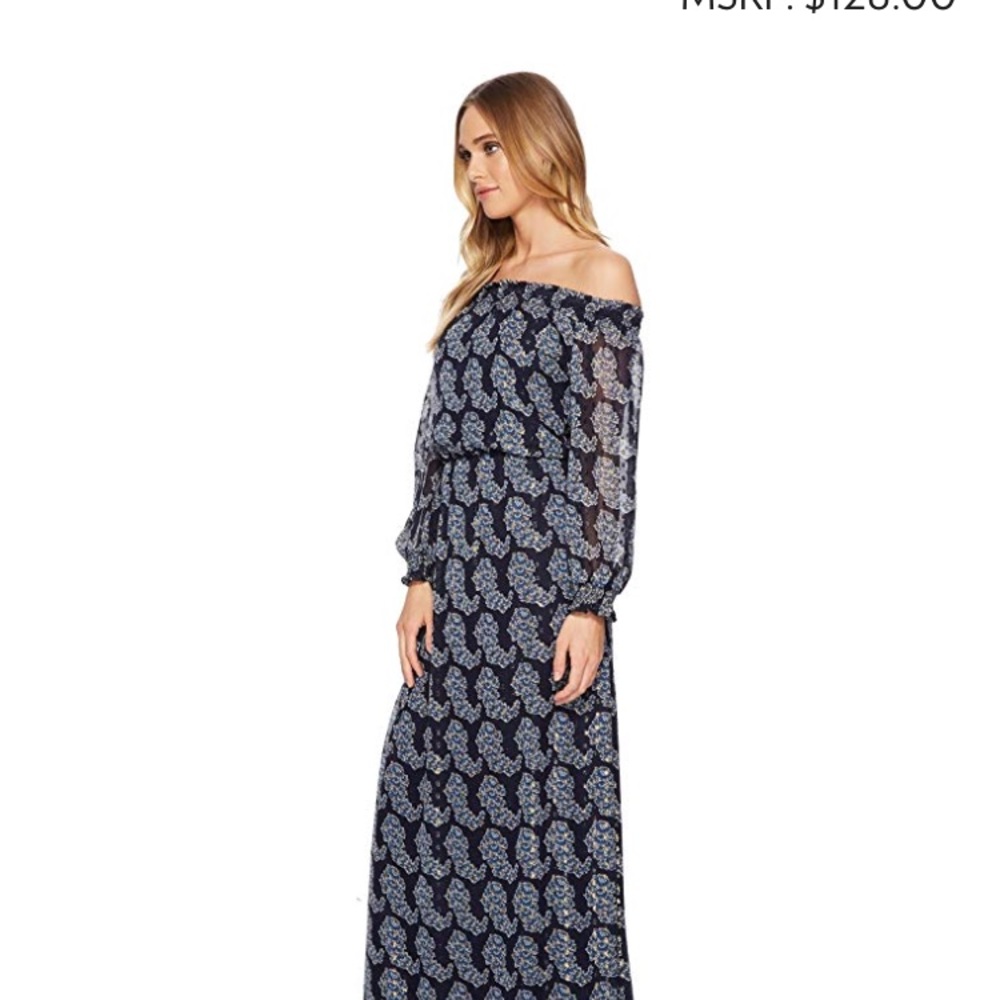 Off the shoulder, navy dress